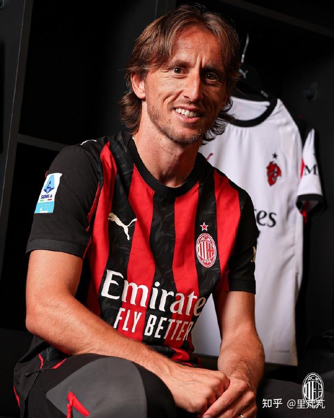 雷迪克盛赞艾顿防守端表现：他能做很多事情，甚至能换防马克西