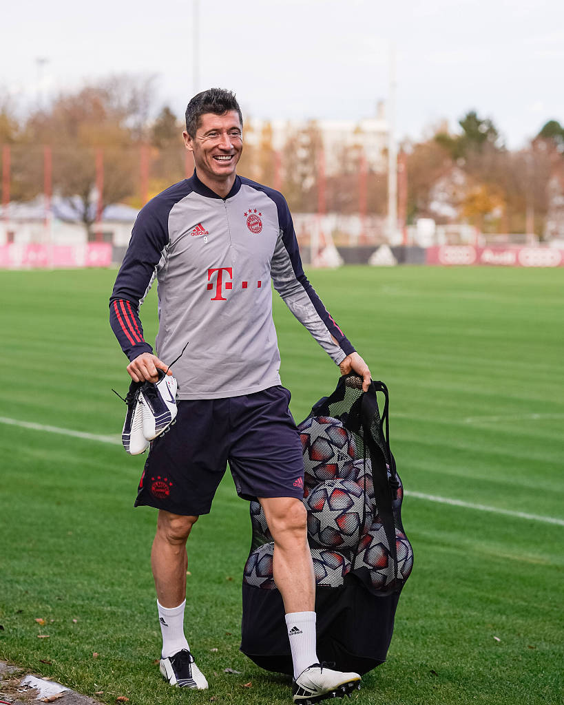 2025年女运动员收入榜单！网球霸榜，谷爱凌力压郑钦文，萨巴第2