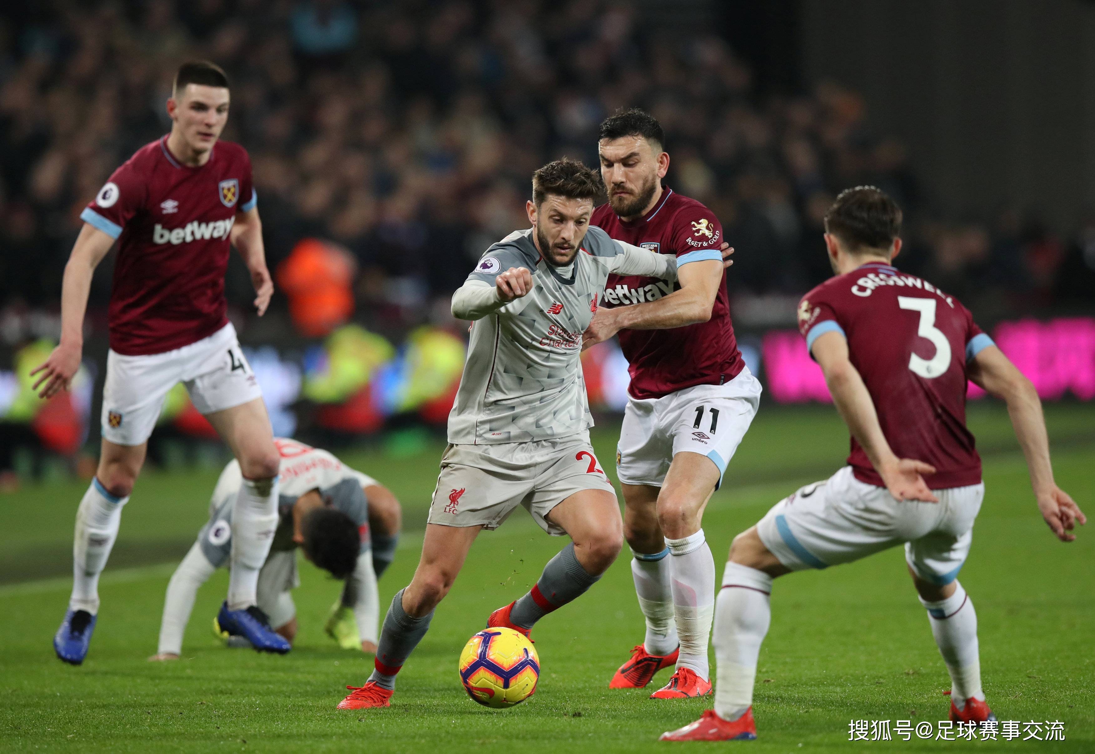 深圳新鹏城主帅陈涛观战曼城比赛，明日与城市集团同事会面