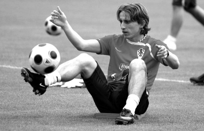 诺伊尔谈续约：取决于我的身体状态，明年3月我会认真考虑