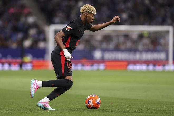 迪卡尼奥：希门尼斯的绝杀巴雷拉要负责，他就站在那里不动