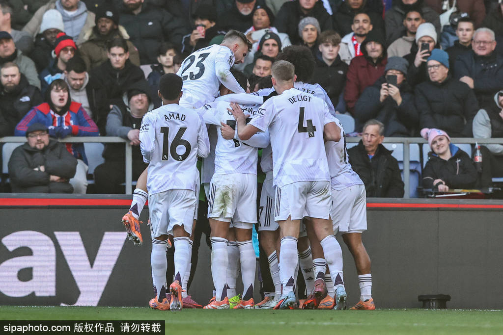 五粮液全球发售世界杯官方联名产品，打造中国白酒国际化“品效合一”新样本